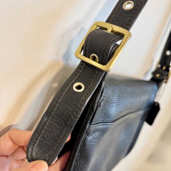 Vintage 1990s Black Leather Patricia's Legacy Coach Saddle Style Shoulder Bag - Picture 9 of 15